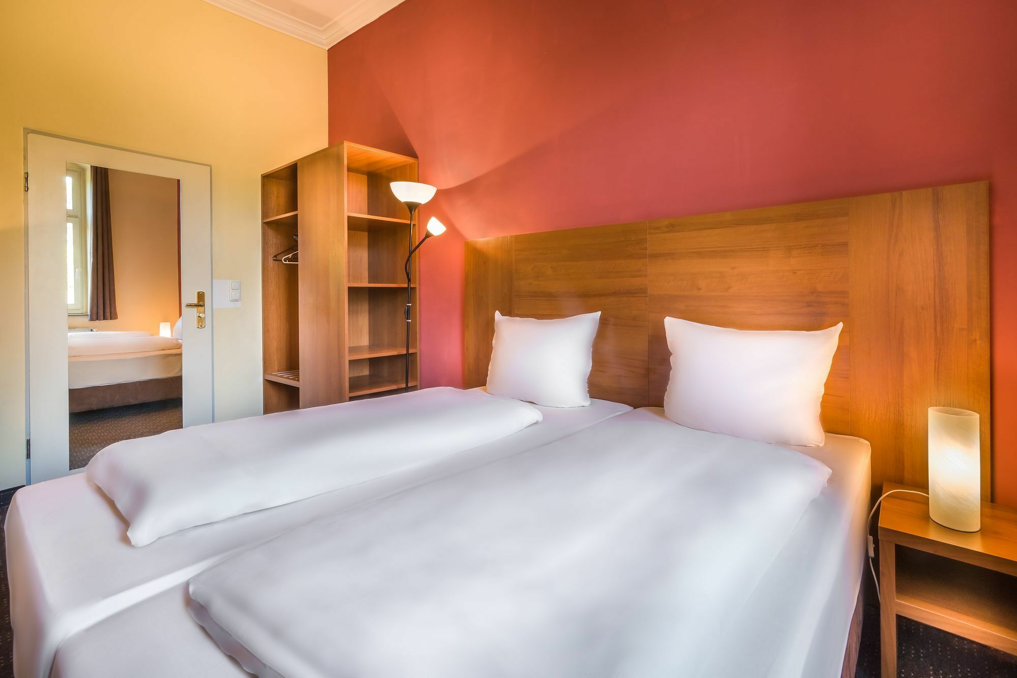 Hotel Am Bonhoefferplatz Дрезден Экстерьер фото