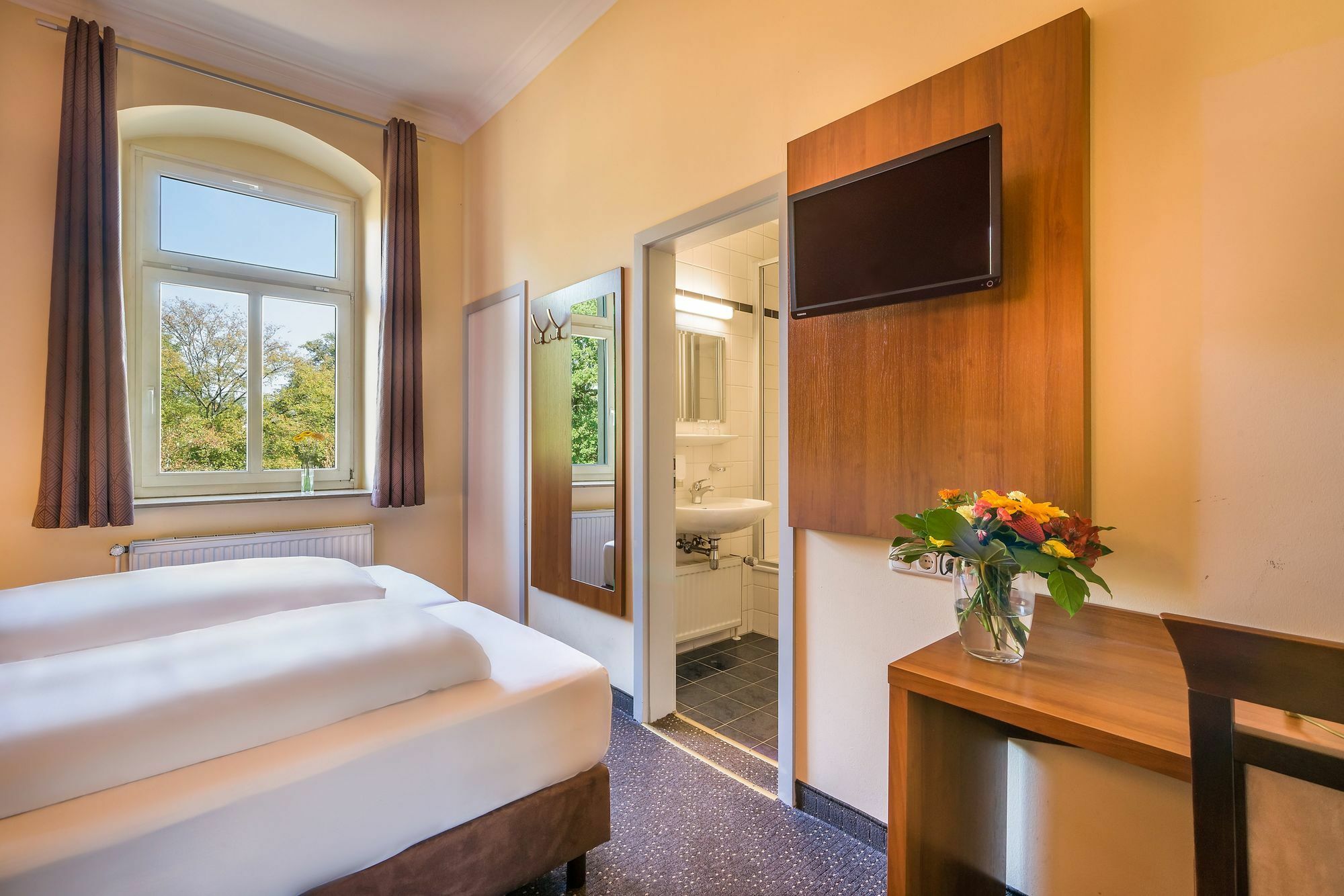 Hotel Am Bonhoefferplatz Дрезден Экстерьер фото