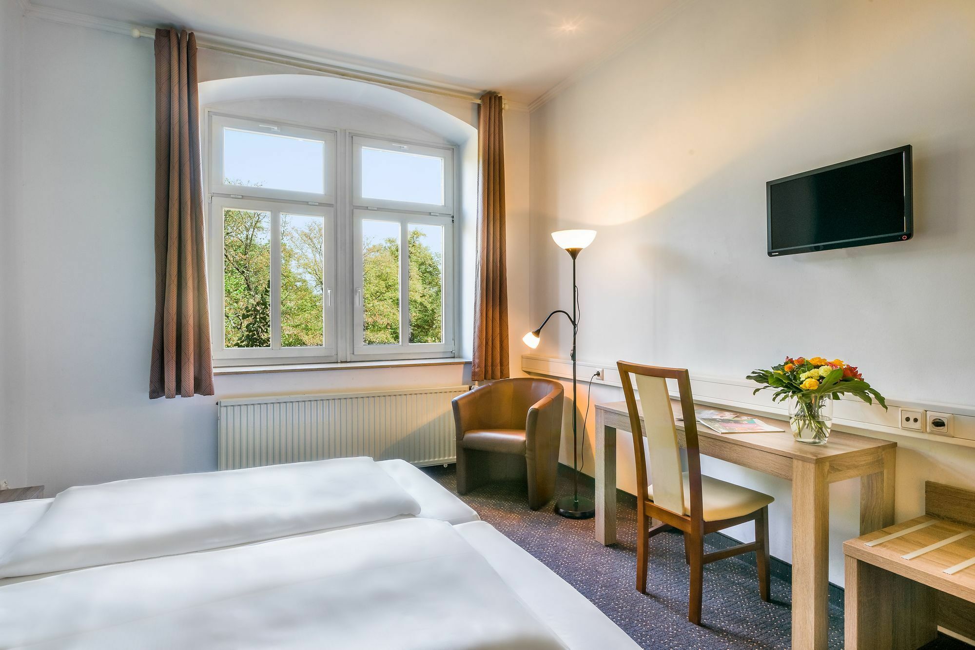 Hotel Am Bonhoefferplatz Дрезден Экстерьер фото